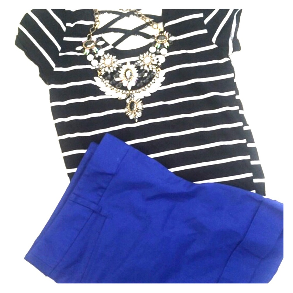 Express Shorts - Picture 2 of 5